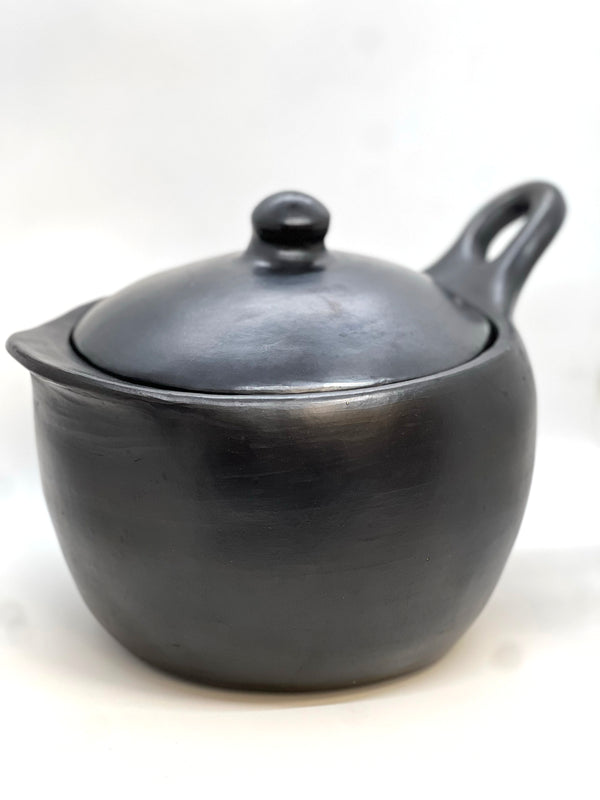 La Chamba Quality Cookware & Authentic Black Clay Dinnerware - Mytoque 