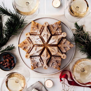 Nordic Ware Frozen Snowflake Pan