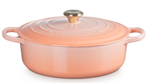 Le Creuset Wide Round Oven, 6.75 Qt.