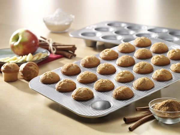 USA PAN 10″ Cake Pan - Kitchen Store