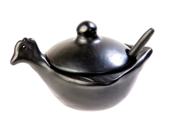 Colombian Black Clay Cooking pot l oval cooking pot l Ocasa